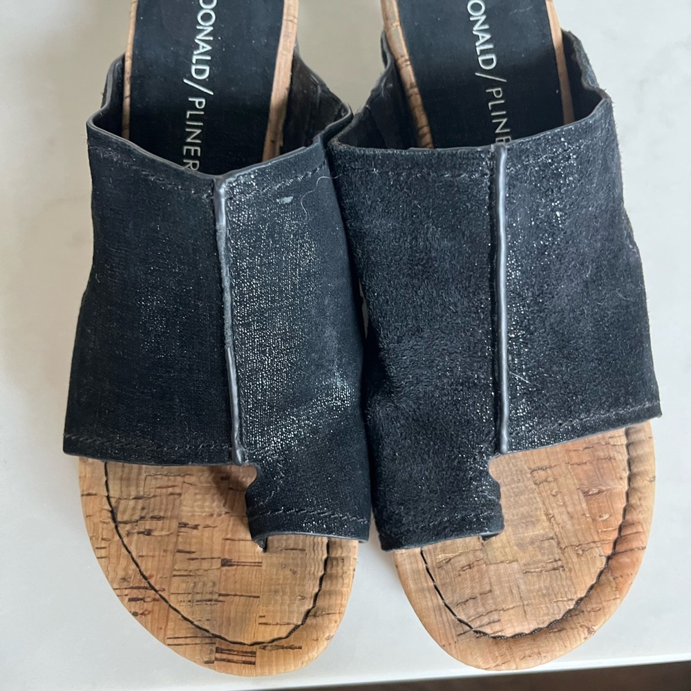 Donald J. Pliner Black Sandals